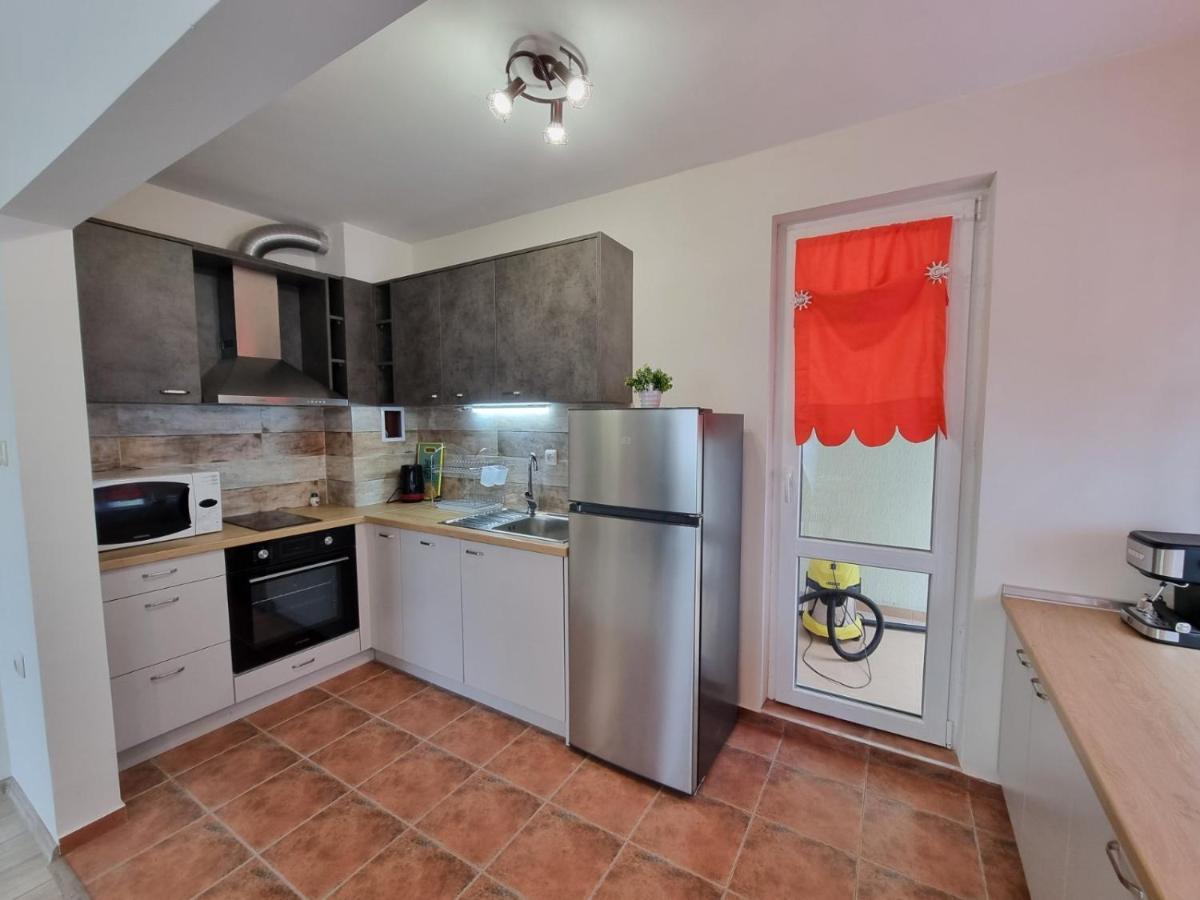 Flora - Beautiful *New* Apartment To The Beach Burgas Exterior foto