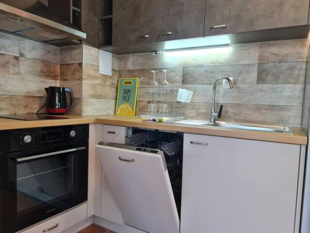 Flora - Beautiful *New* Apartment To The Beach Burgas Exterior foto