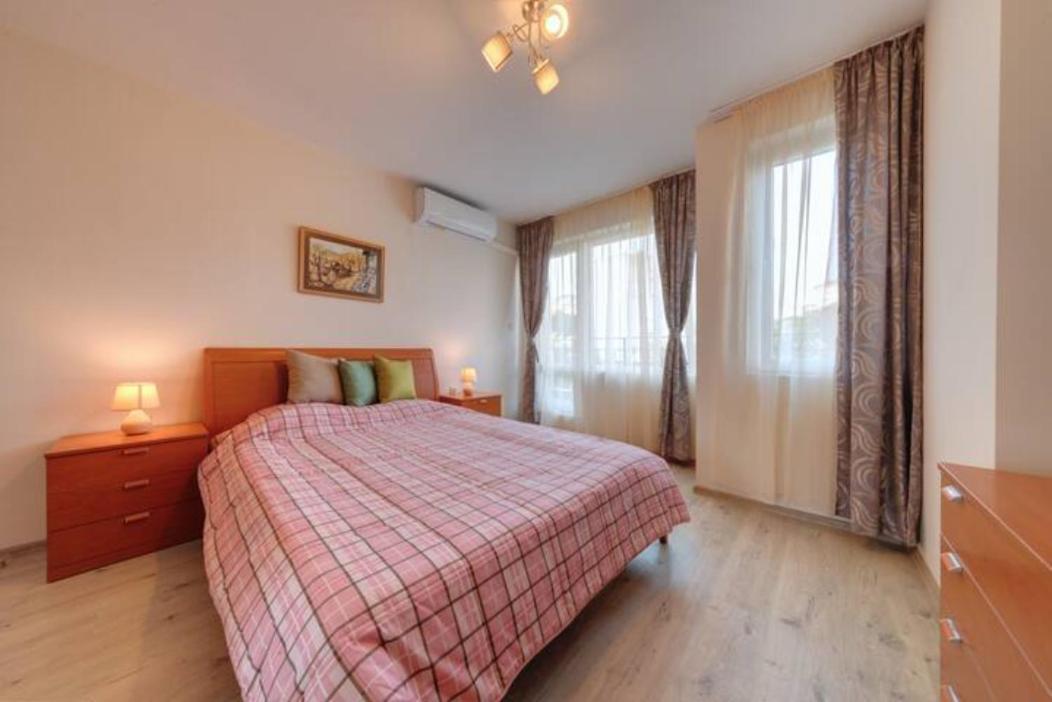 Flora - Beautiful *New* Apartment To The Beach Burgas Exterior foto